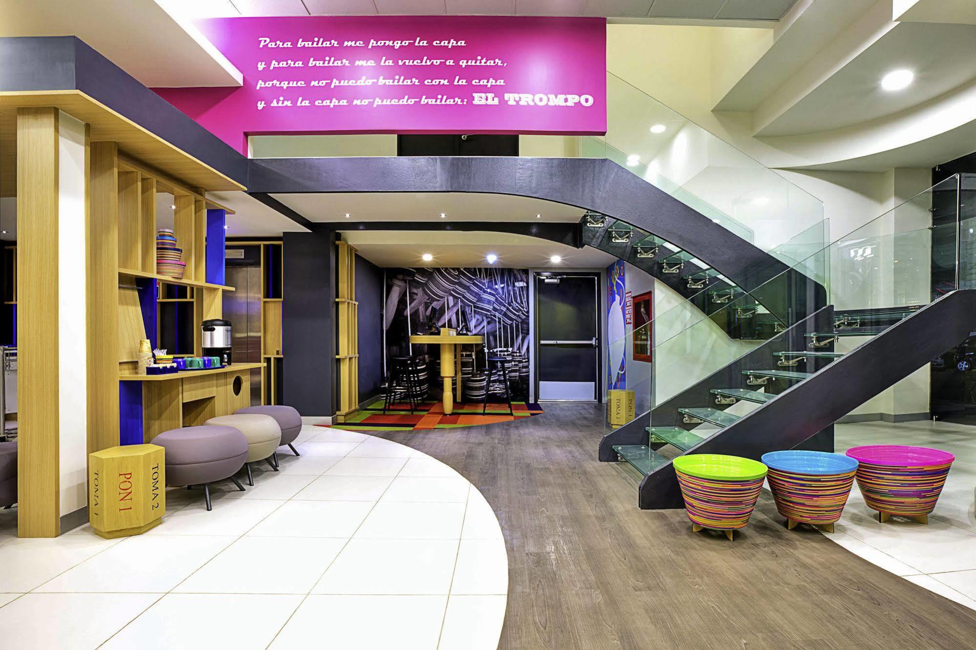 Ibis Styles Mexico Reforma Hotel Exterior photo